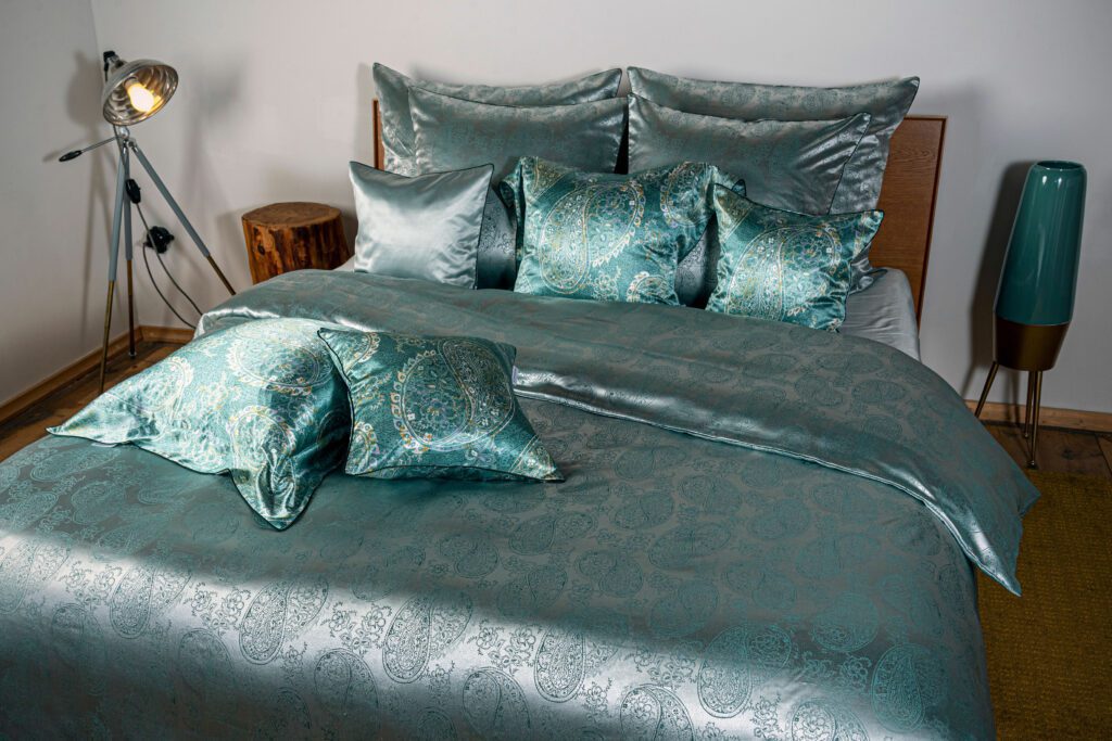 Seidenweber Seidenbettwäsche aus feinster hochwertiger Seide bei Daunenspiel